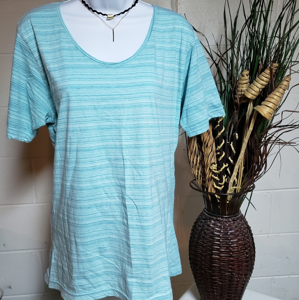 Nina Capri Tee